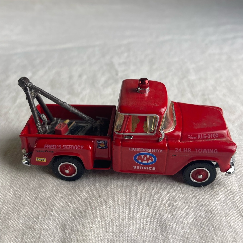 1955 Chevrolet 3100 AAA Tow Service 1/43 Scale Die-Cast Model Matchbox W Box COA - Picture 6 of 16